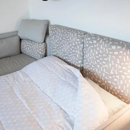 Апартаменты Mickey's House *